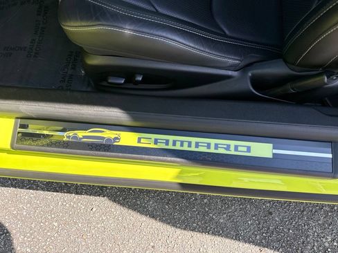 Used 2020 Chevrolet Camaro SS RWD image 12