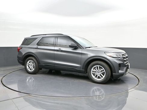 New 2026 Ford Explorer Active w/ Active Comfort Package image 17