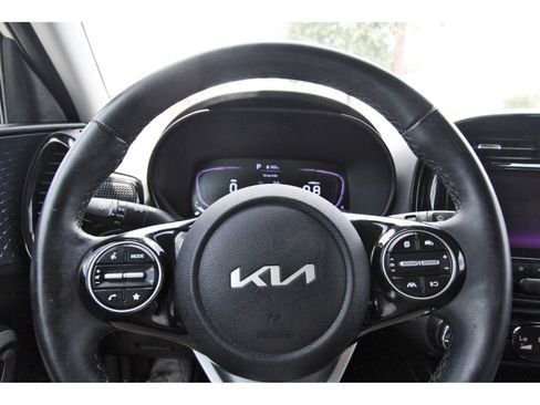 Used 2024 Kia Soul EX FWD image 16