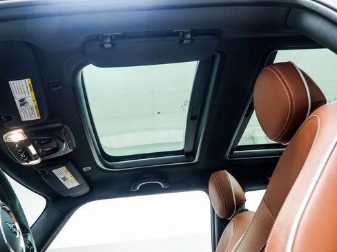 Used 2023 MINI Cooper SE image 34