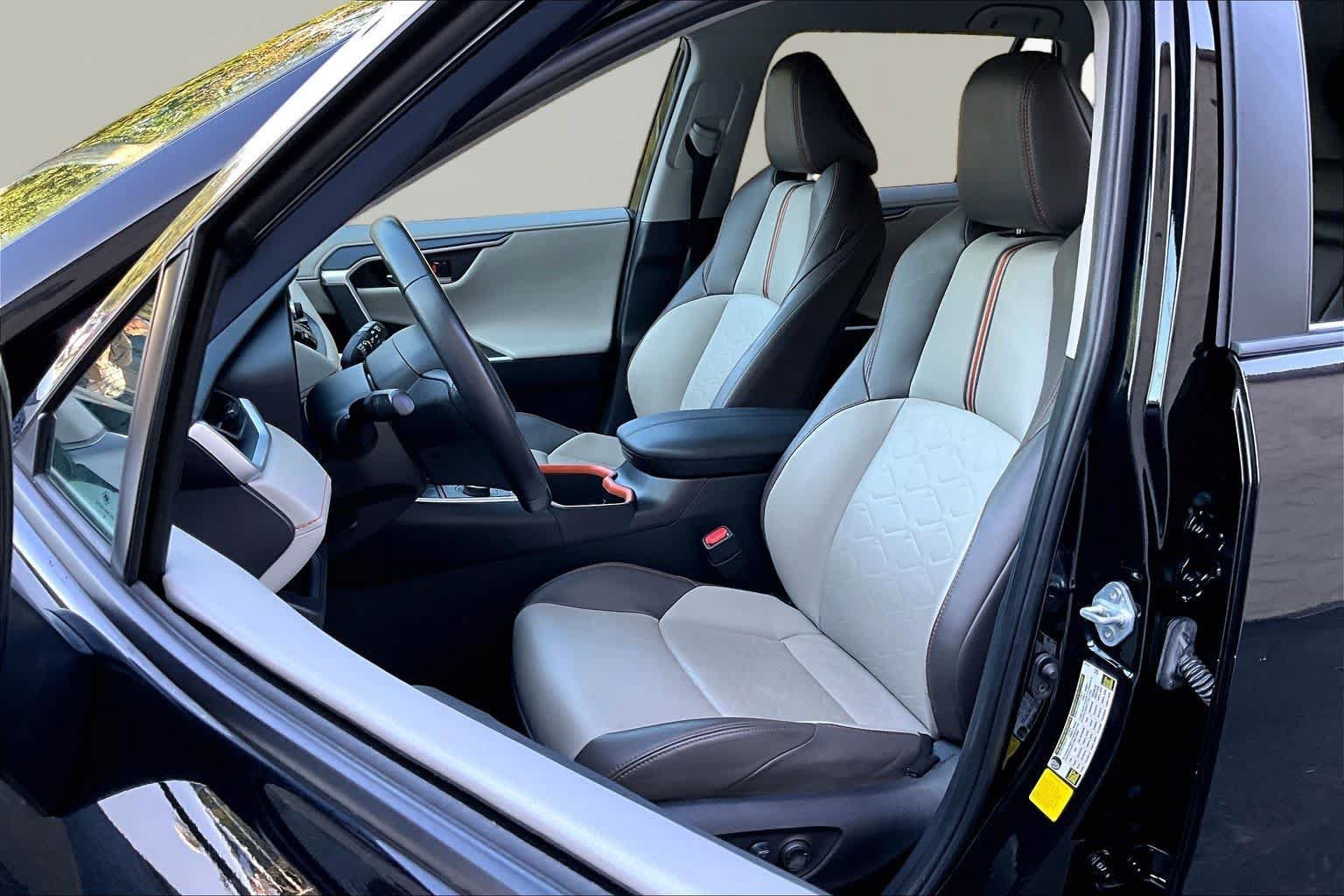 Certified 2024 Toyota RAV4 Adventure AWD/4WD image 8