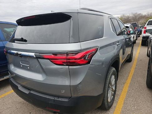 Used 2023 Chevrolet Traverse LT image 4