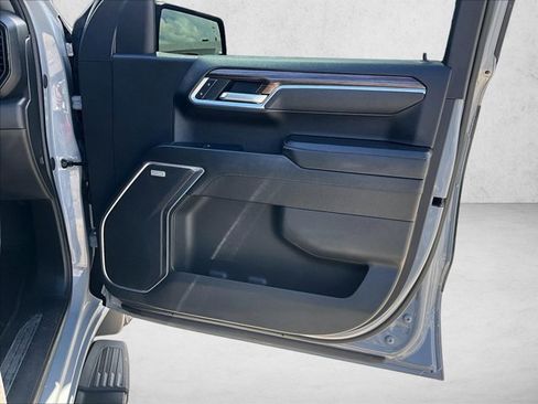 Certified 2025 Chevrolet Silverado 1500 RST w/ Convenience Package II RWD image 18