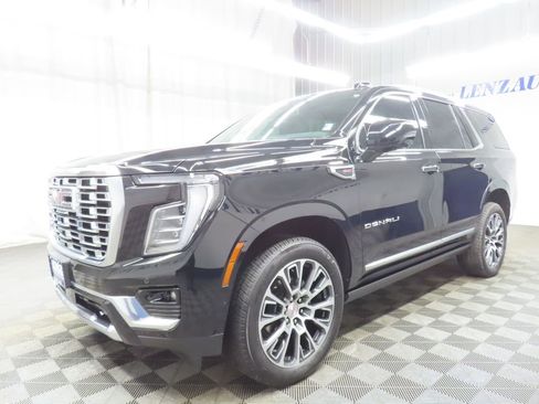 Used 2025 GMC Yukon Denali w/ Sun & Power Step Package AWD/4WD image 6