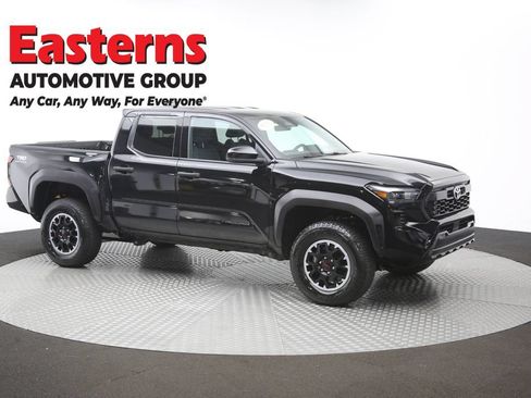 Used 2025 Toyota Tacoma TRD Off-Road AWD/4WD image 46
