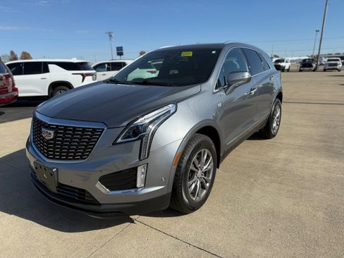 Used 2022 Cadillac XT5 Premium Luxury image 3