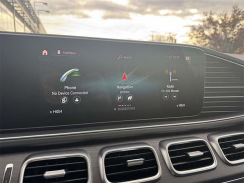 Used 2022 Mercedes-Benz GLS 450 4MATIC image 14