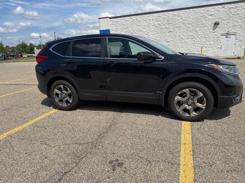 Used 2018 Honda CR-V EX image 2