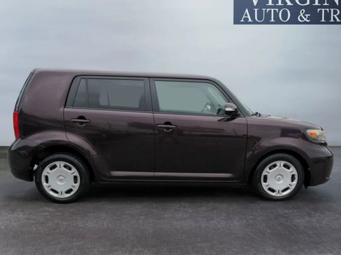 Used 2009 Scion xB image 5