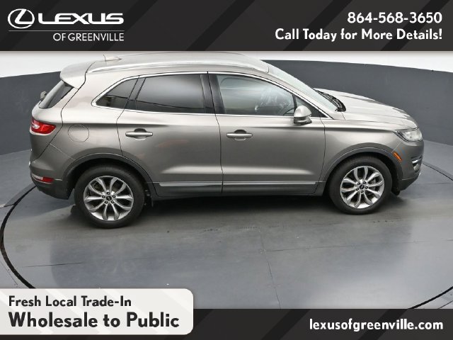 Used 2017 Lincoln MKC Select w/ Select Plus Package FWD image 25