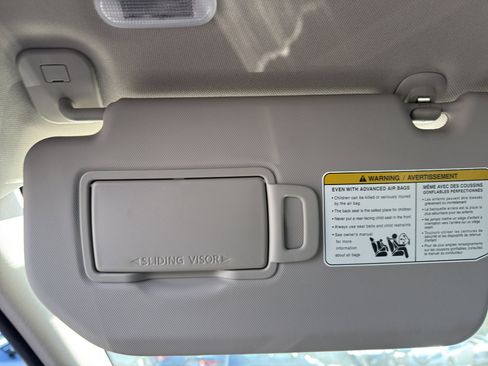 Certified 2023 Nissan Rogue SV image 24