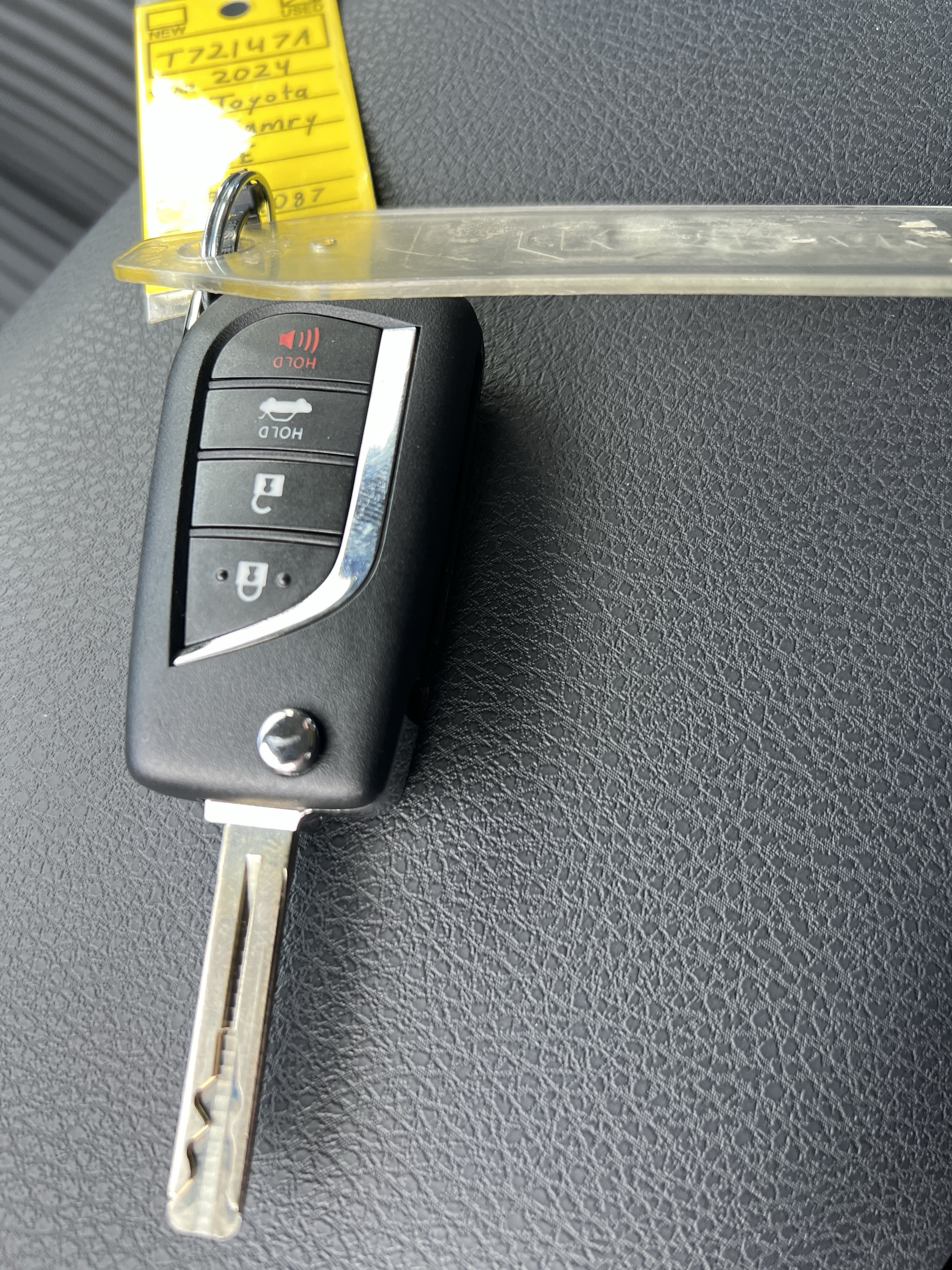Used 2024 Toyota Camry SE FWD image 29
