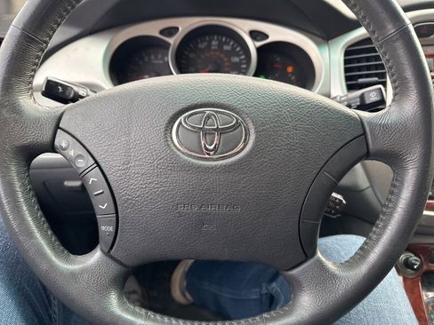 Used 2005 Toyota Highlander V6 image 10