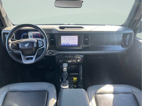 Used 2023 Ford Bronco Big Bend w/ Sasquatch Package image 27