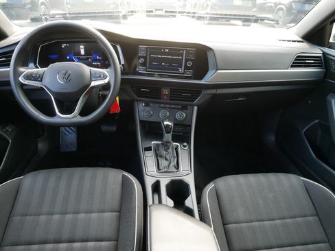 Used 2022 Volkswagen Jetta Sport FWD image 10