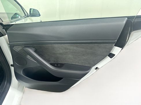 Used 2023 Tesla Model 3 Standard Range RWD image 31