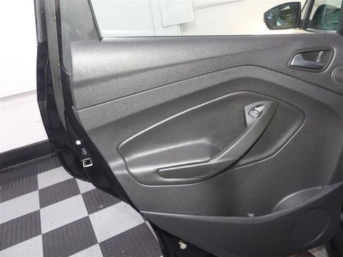 Used 2013 Ford C-MAX SEL FWD image 24