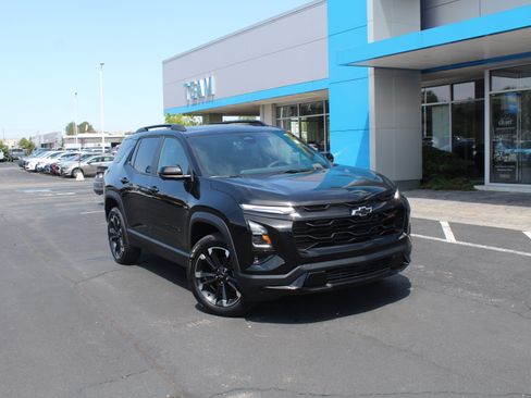 New 2026 Chevrolet Equinox RS w/ Convenience Package III AWD/4WD image 2