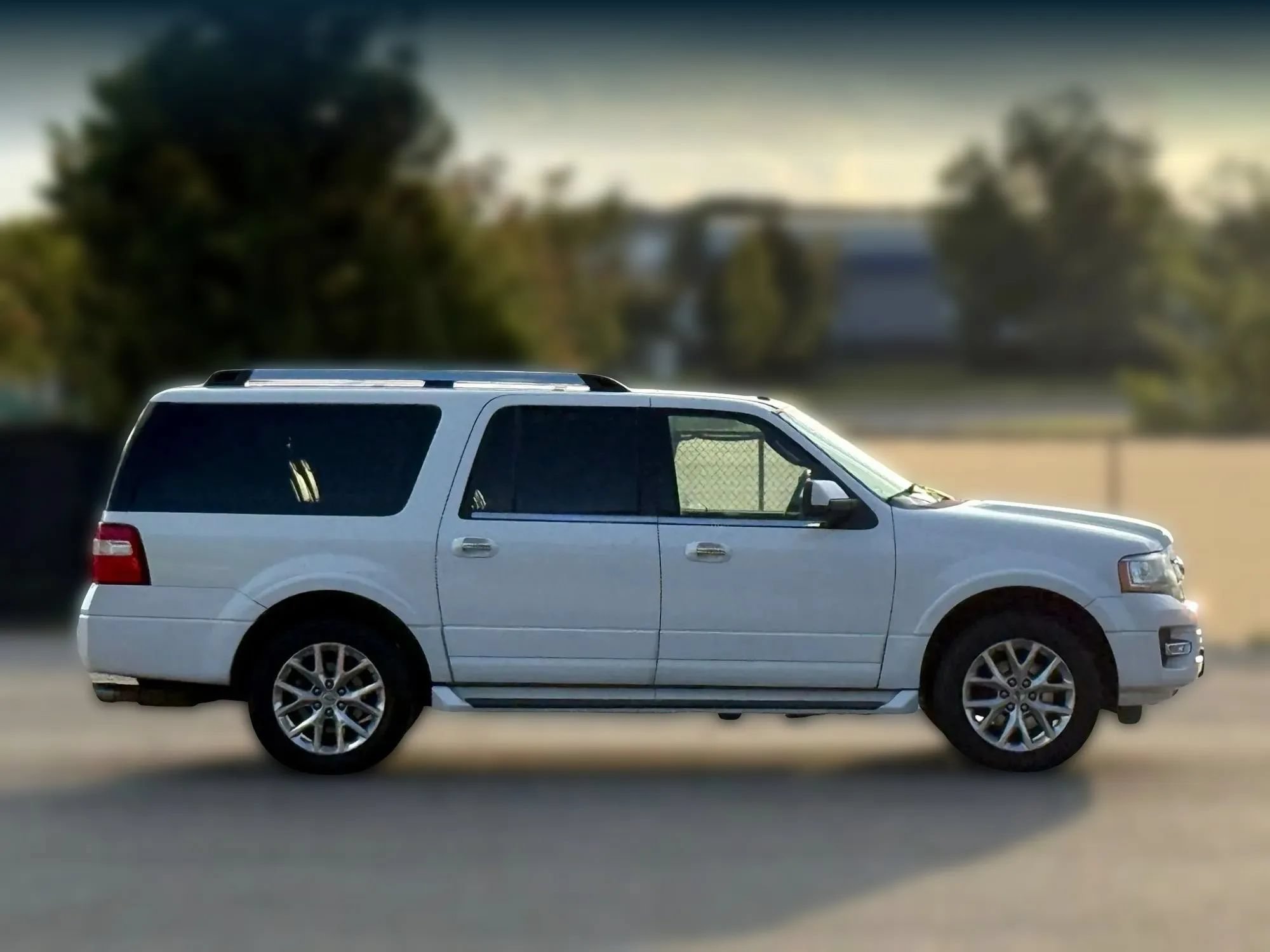 Used 2017 Ford Expedition EL Limited RWD image 7