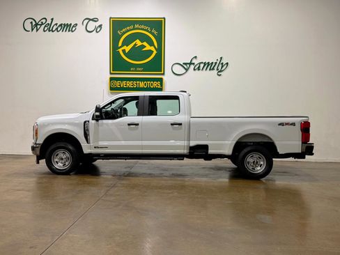 Used 2023 Ford F250 XL w/ 360-Degree Camera Package image 5