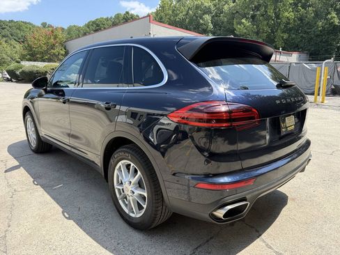 Used 2016 Porsche Cayenne AWD/4WD image 9