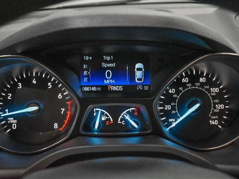 Used 2019 Ford Escape SE image 13