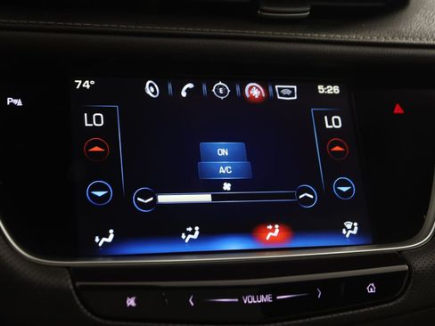 Used 2018 Cadillac XT5 Luxury w/ Driver Awareness Package FWD image 34