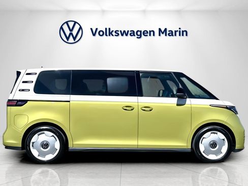 New 2025 Volkswagen ID. Buzz 1st Edition image 6