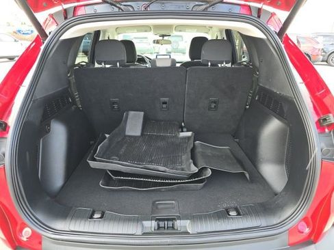 Certified 2022 Ford Escape SE w/ SE Sport Appearance Package image 16