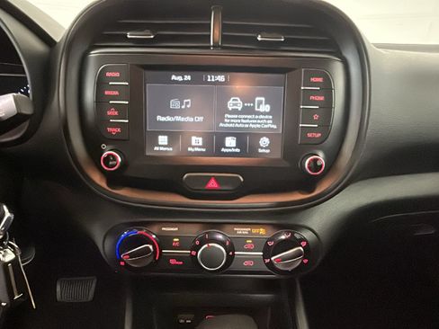 Used 2021 Kia Soul S FWD image 24