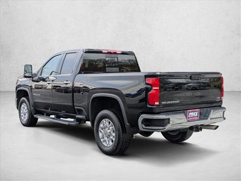 Used 2024 Chevrolet Silverado 2500 LTZ w/ LTZ Plus Package AWD/4WD image 8