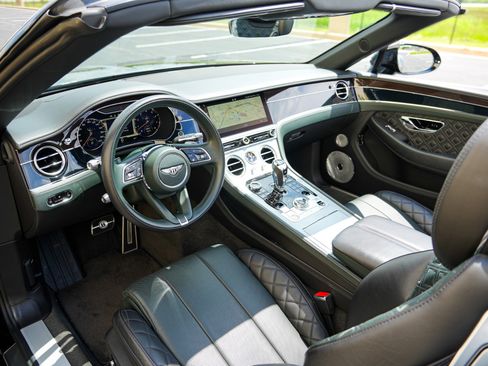 Used 2022 Bentley Continental GT AWD/4WD image 18