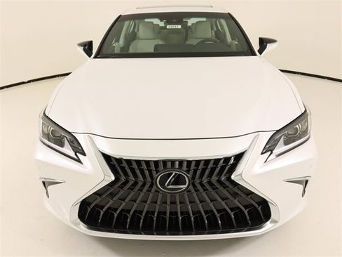 New 2025 Lexus ES 300h 300h image 7