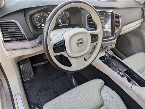 Used 2022 Volvo XC90 T6 Inscription w/ Advanced Package image 11