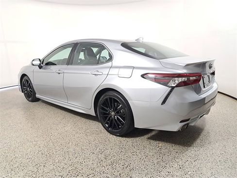 Used 2023 Toyota Camry XSE image 6