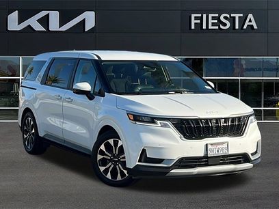 Used 2024 Kia Carnival EX
