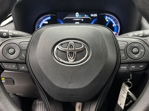 Used 2024 Toyota RAV4 LE AWD/4WD image 21