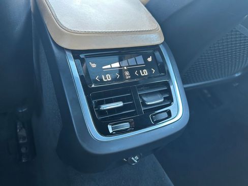 Used 2017 Volvo S90 T6 Inscription w/ Vision Package image 22