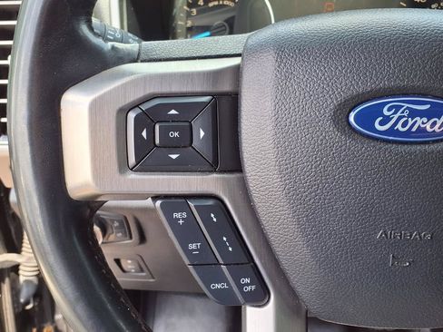 Used 2019 Ford F150 Platinum w/ Equipment Group 701A Luxury AWD/4WD image 38