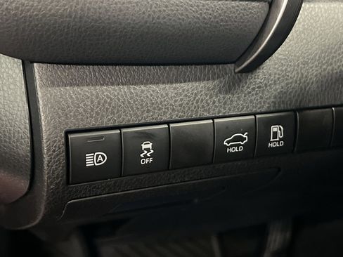 Used 2021 Toyota Camry XSE image 27