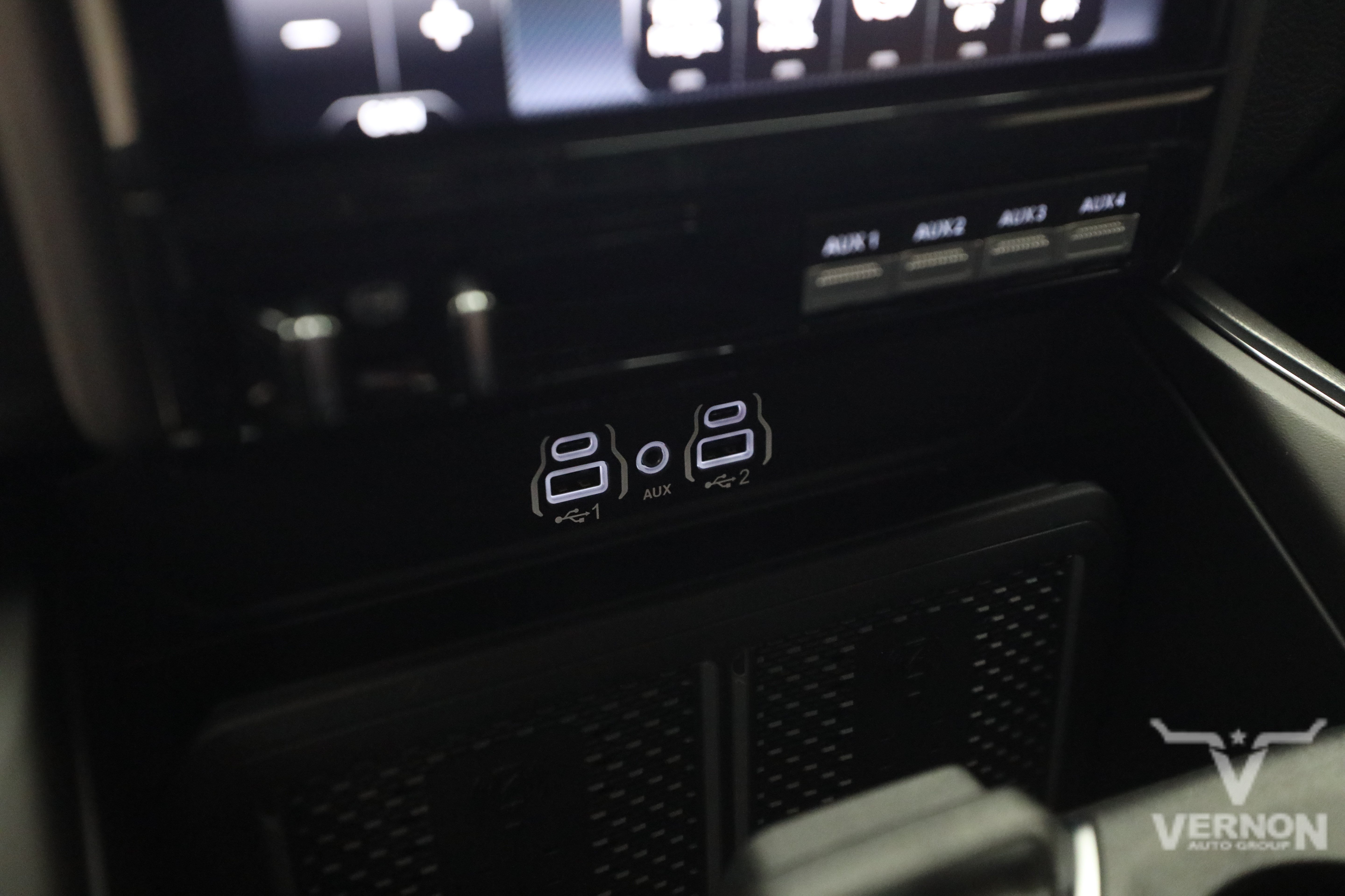 New 2026 RAM 3500 Laramie AWD/4WD image 23