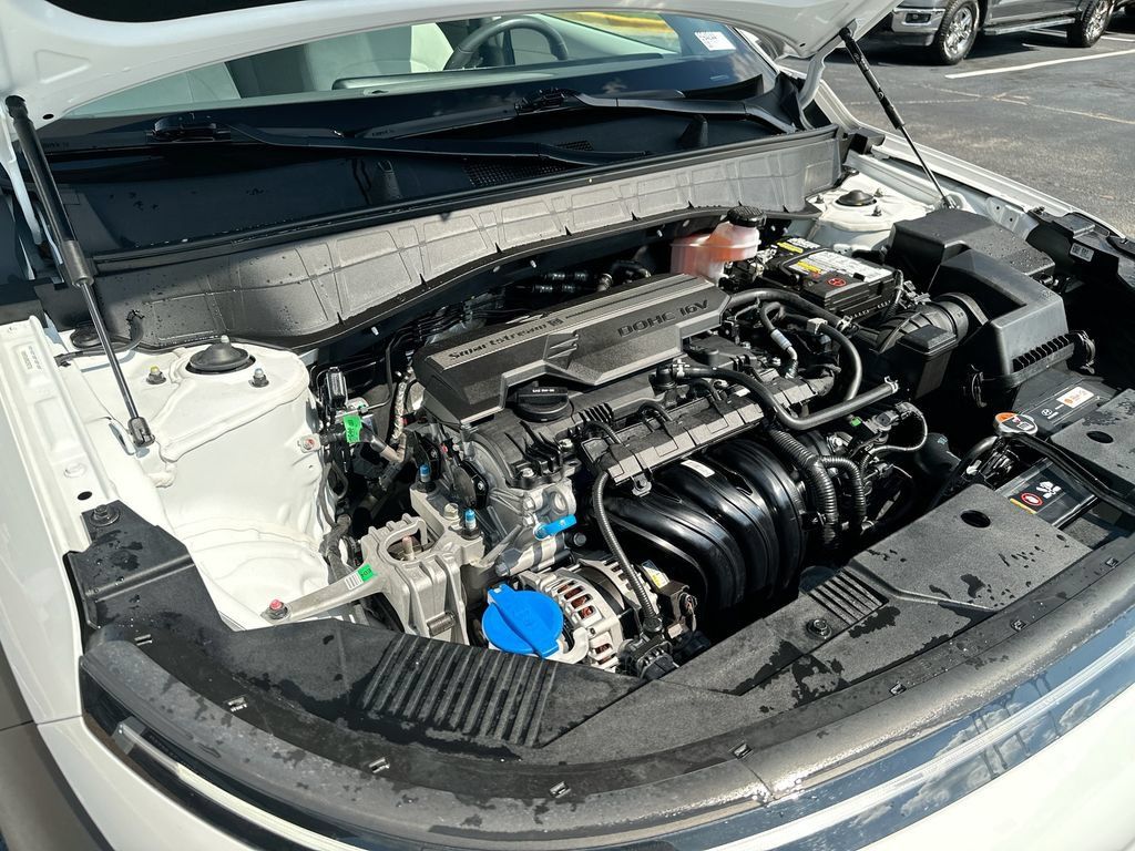 Used 2025 Hyundai Kona SEL FWD image 26