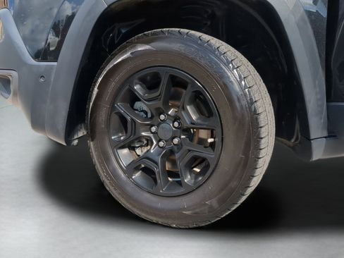 Used 2016 Jeep Cherokee Trailhawk w/ Comfort/Convenience Group image 66