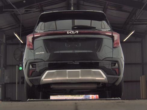 Used 2025 Kia Seltos EX w/ EX Sunroof Package FWD image 11