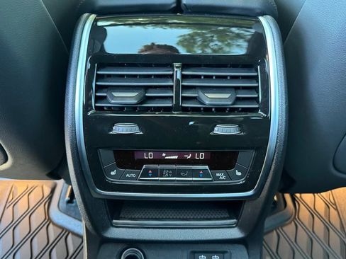 New 2026 BMW X7 xDrive40i w/ M Sport Package image 16