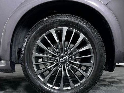 Certified 2024 INFINITI QX80 Premium Select w/ Cargo Package image 10