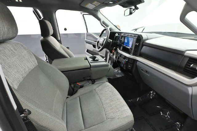 Used 2023 Ford F250 XLT AWD/4WD image 36