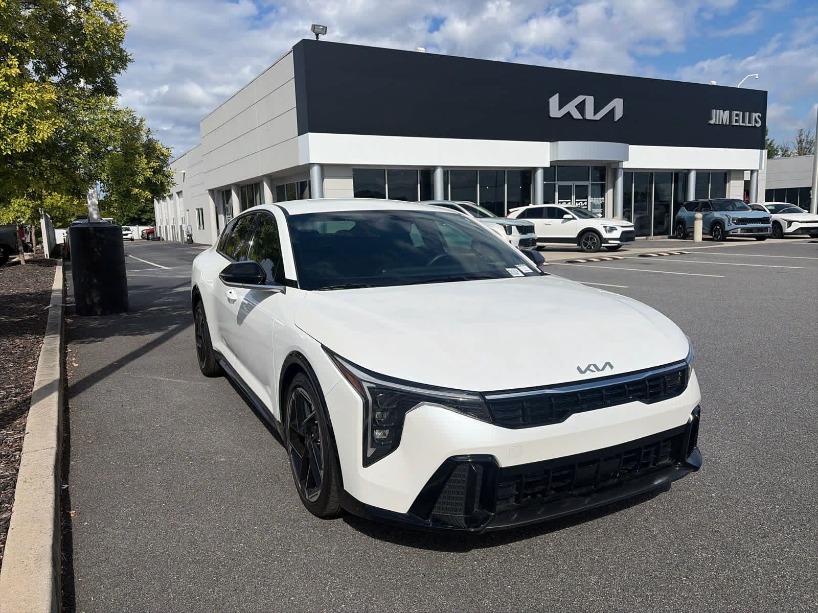 Certified 2025 Kia K4 GT-Line FWD image 1