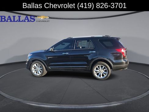 Used 2014 Ford Explorer XLT w/ Equipment Group 202A AWD/4WD image 5