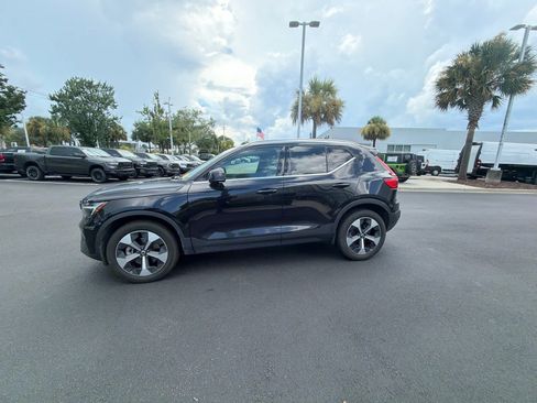 Used 2023 Volvo XC40 B5 Ultimate w/ Climate Package AWD/4WD image 12